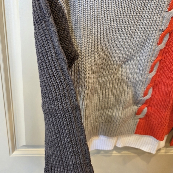 Girls Nordstrom Treasure And Bond Sweater High Low Hem Crew Neck M Color Block - Picture 2 of 15